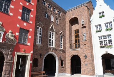 Die Arkaden der HANSE in EUROPA. Gebäude steht in Stockholm und ist dort das Rathaus.