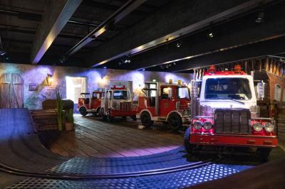 Die Strecke der Feuerwehrautos im Piratencamp. Es geht einen Hügel rauf und runter.